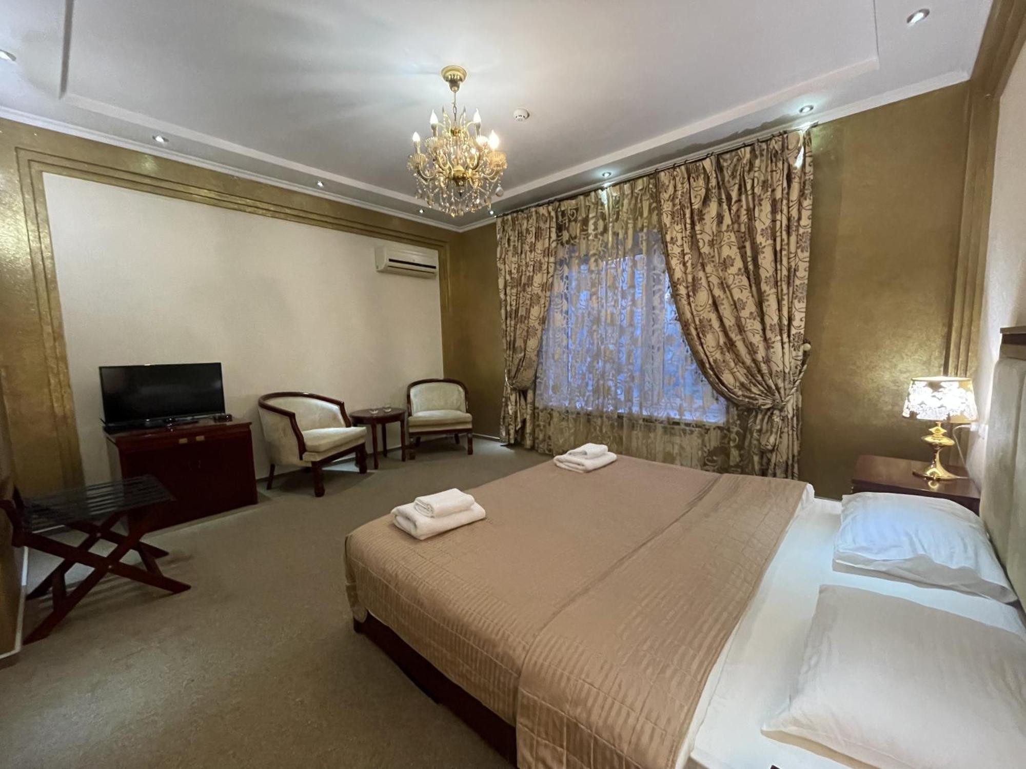 Київські Ночі Hotel Eksteriør billede